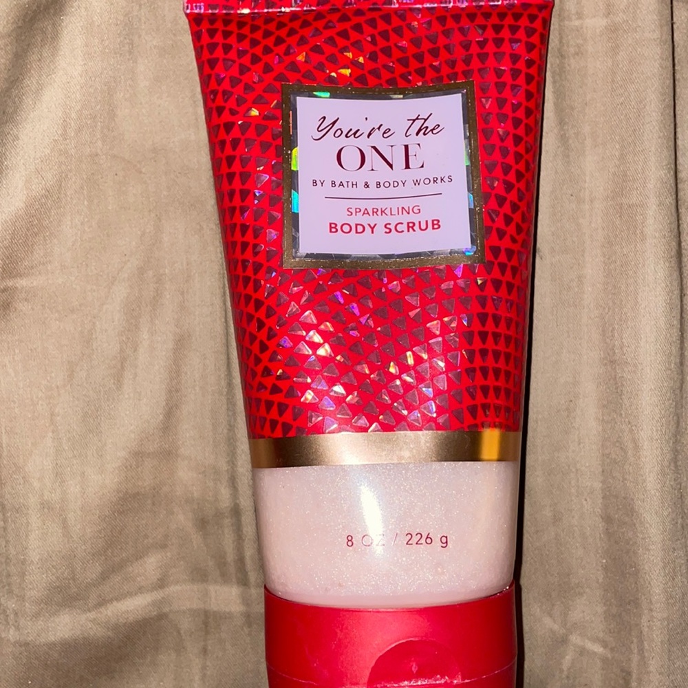 Sparkling body scrub